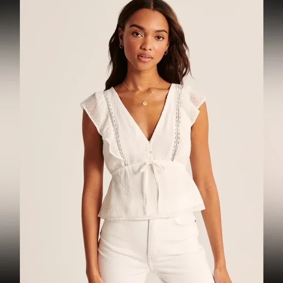Abercrombie & Fitch Ruffle Sleeve Top with Button and Tie Detail Size Medium - Picture 2 of 9